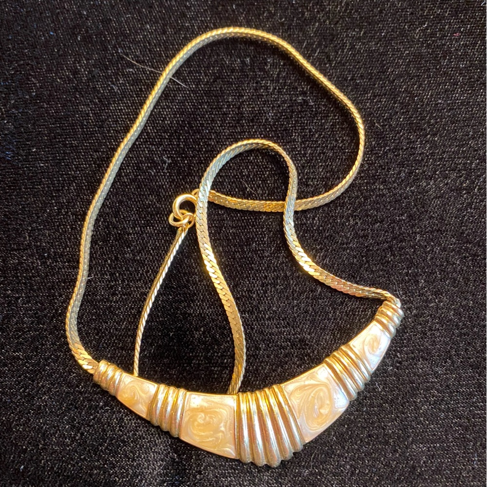 Vintage 1987 Classic Crescent Necklace  Frosted Enamel On Gold Plated Chain